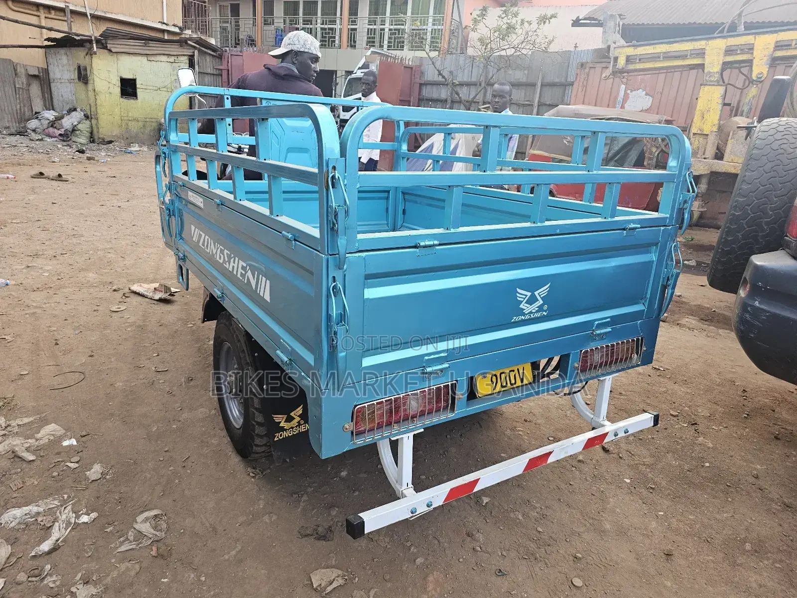 Tricycle Ihemas 2024 Gray