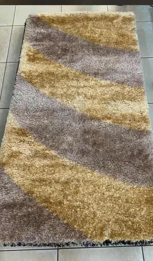 Shaggy Bedside Carpet in Cream and Beige Colour