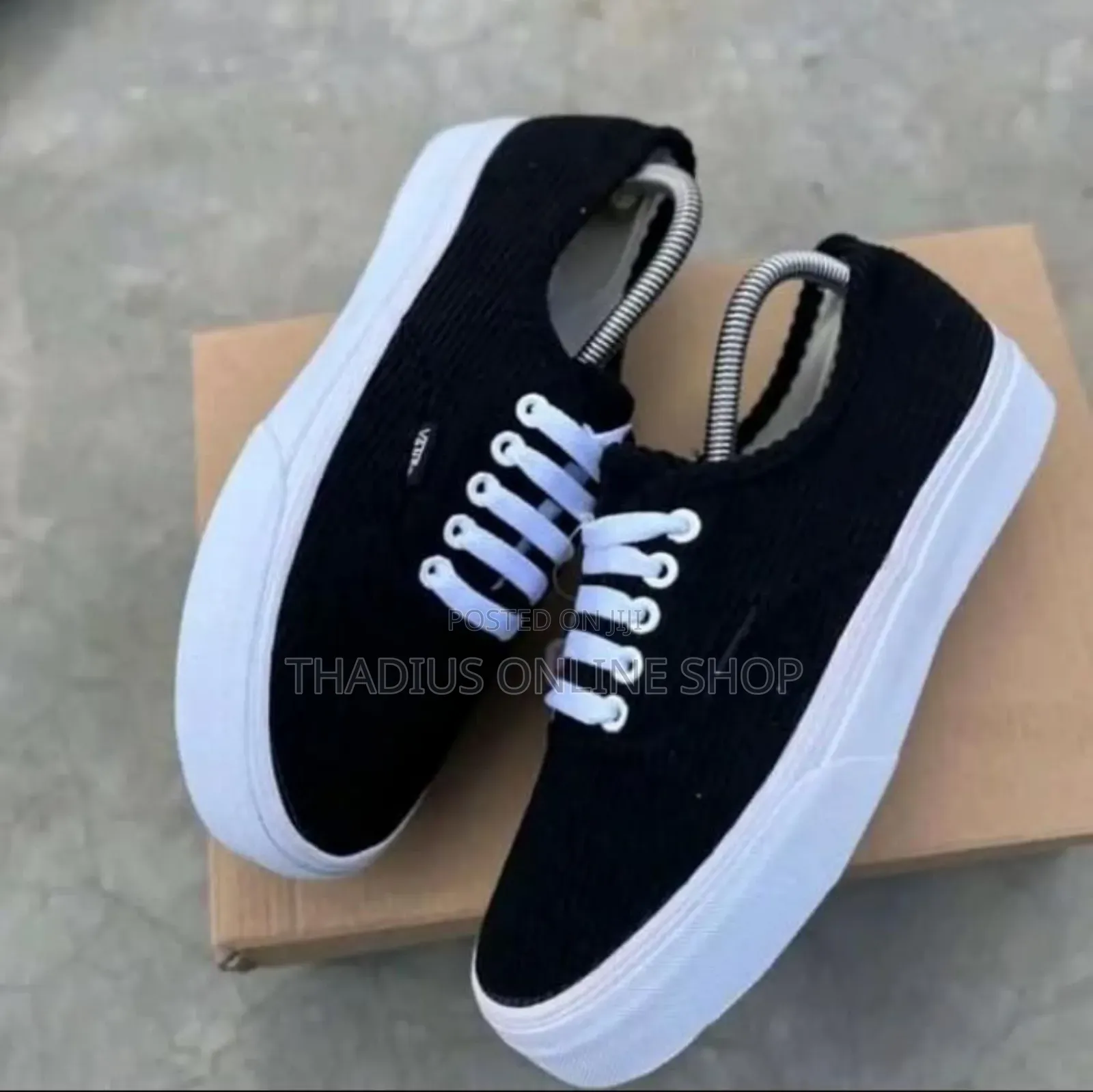 Classic Fashion Vanz