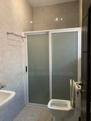 Quality Euro Bathroom Slidding Divider
