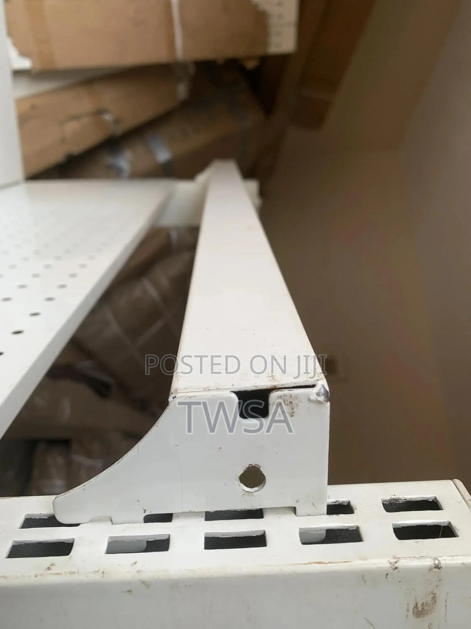 Beam Extensions for Supermarket Shelves