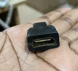 Miicro HDMI to HDMI Connector