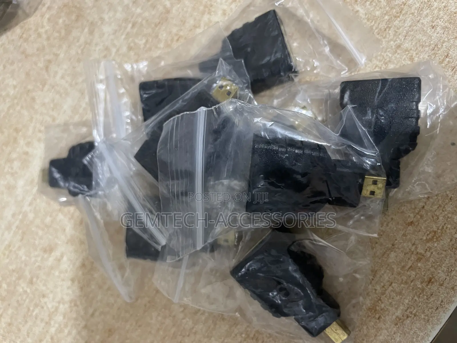 Miicro HDMI to HDMI Connector