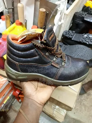 Monarch Safety Shoes