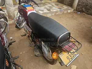 Bajaj Boxer 2018 Red