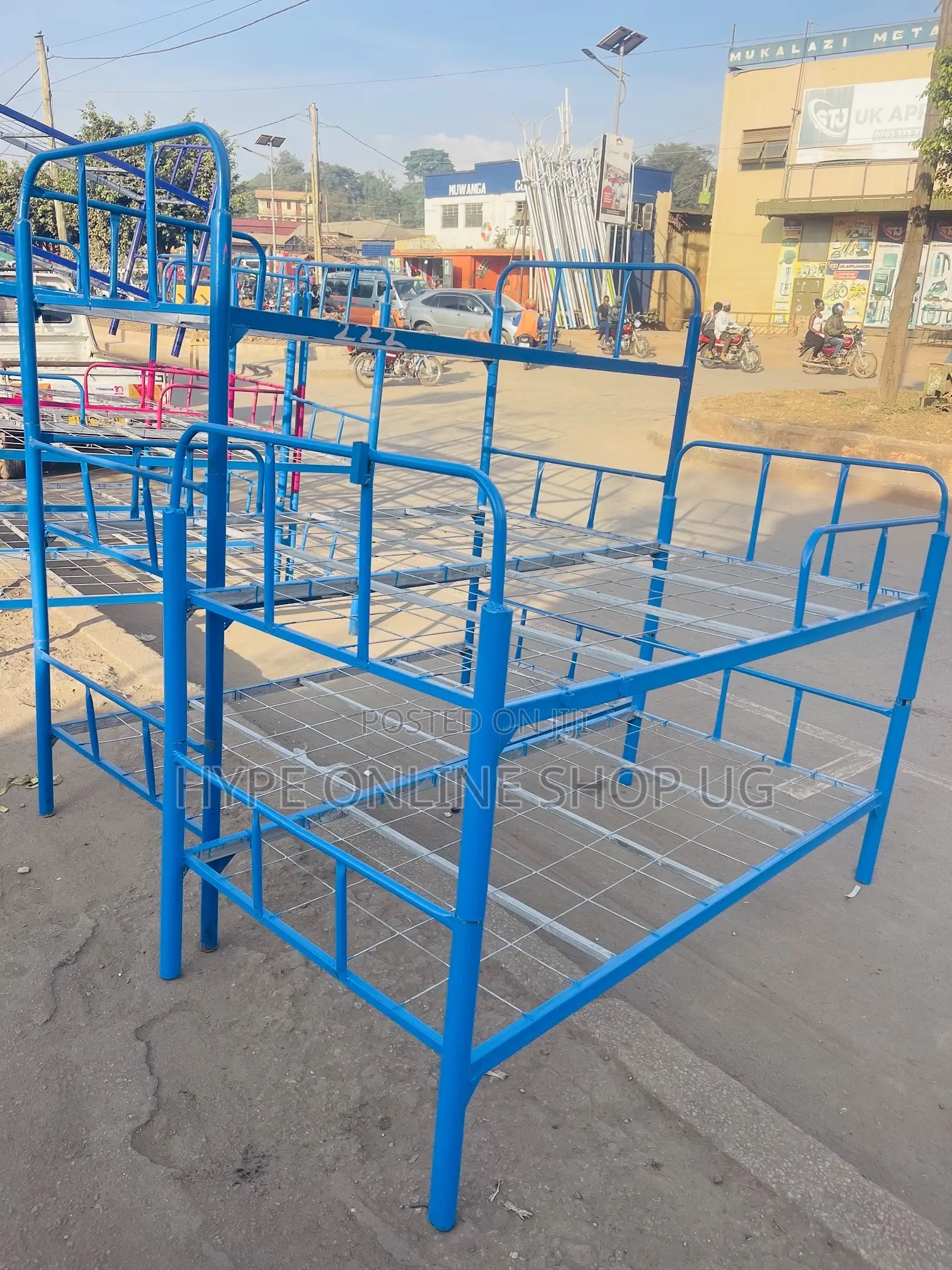 Double Metal Strong Deckerbeds