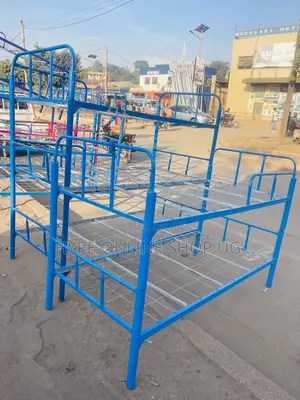 Double Metal Strong Deckerbeds