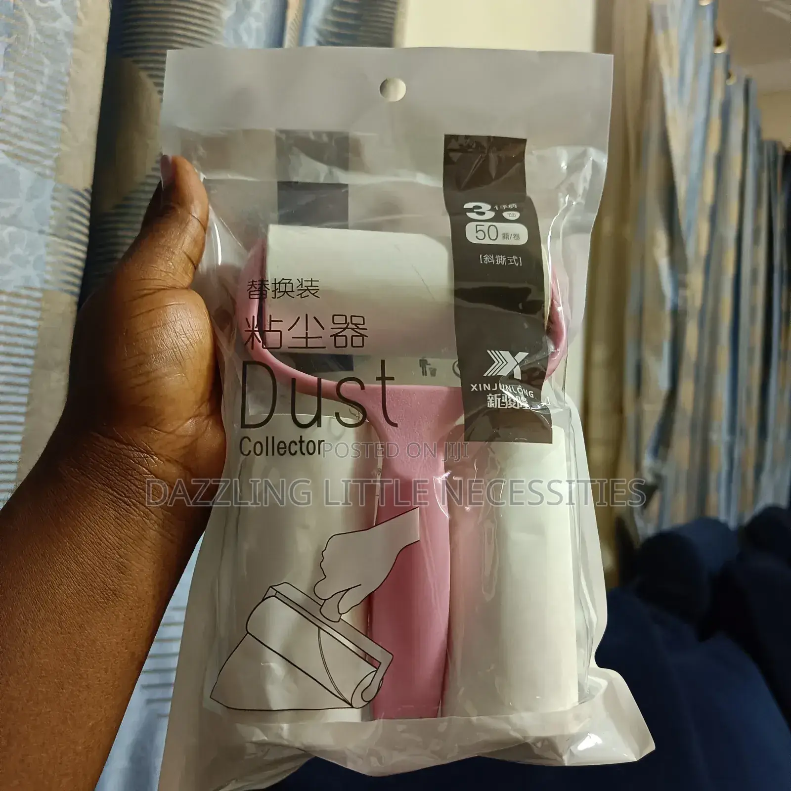 Pinky Lint Remover/Roller With 2 Refills (50 Sheets) - Pink