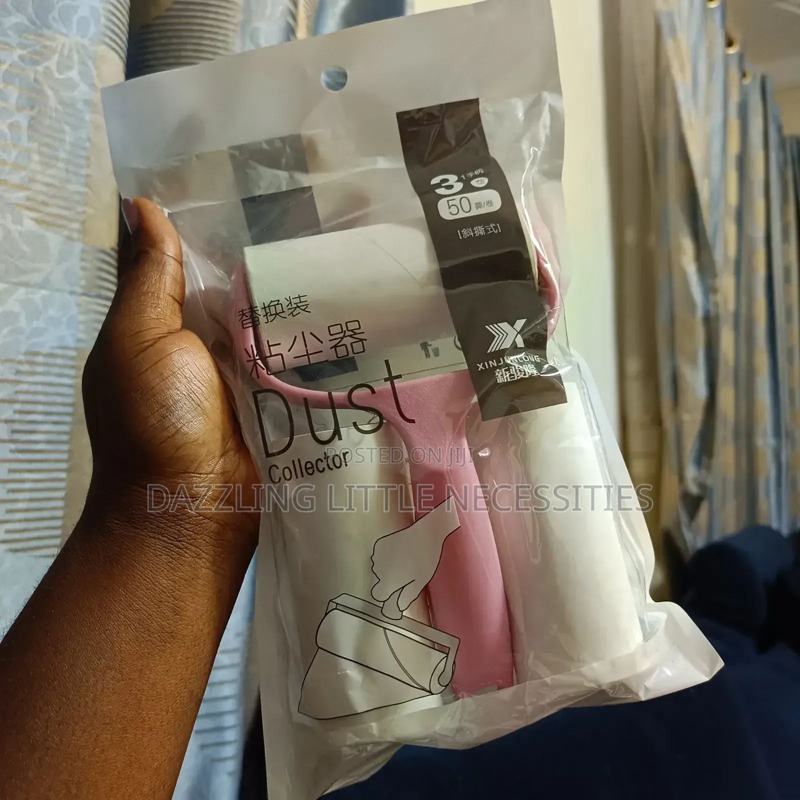Pinky Lint Remover/Roller With 2 Refills (50 Sheets) - Pink