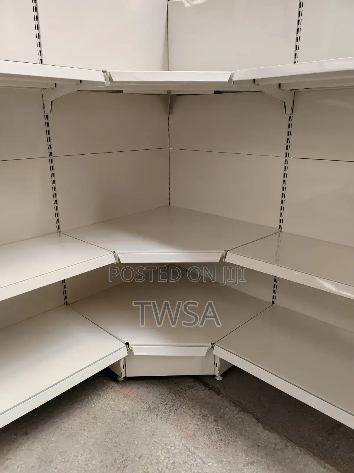 Right Angle Corner Supermarket Shelf