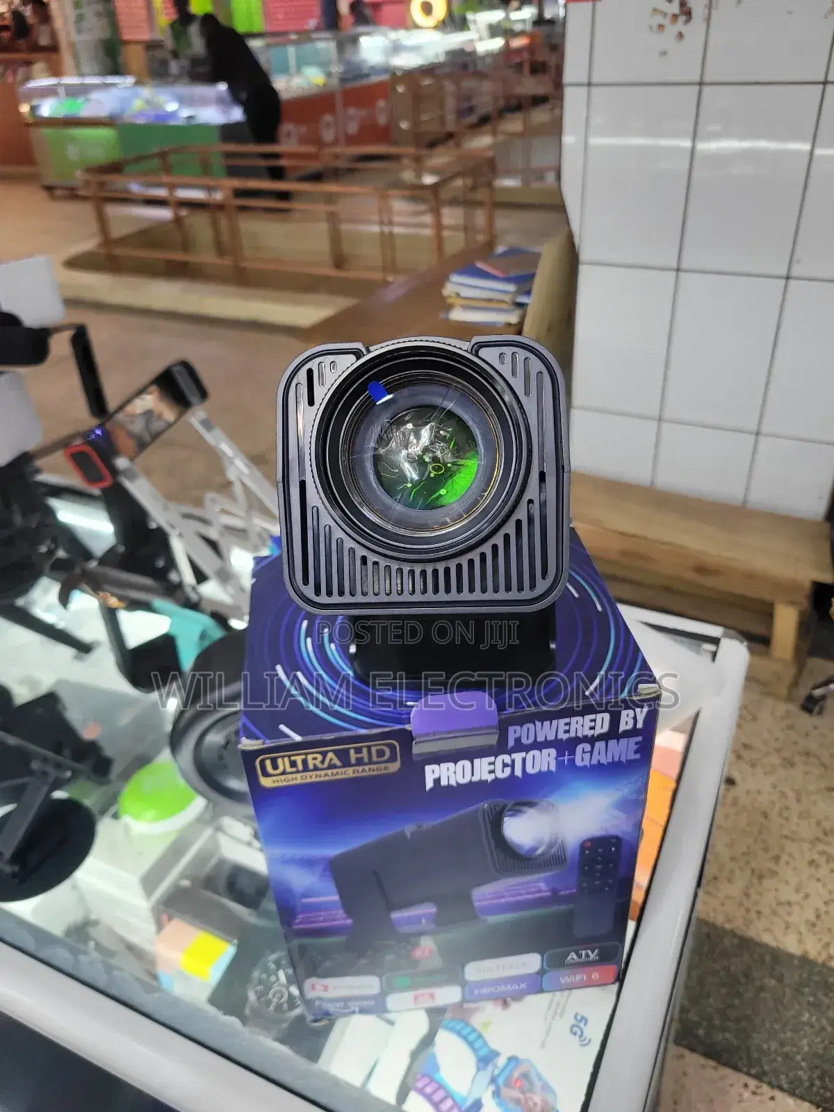 Wireless Smart Ultra HD High Dynamic Range Projector