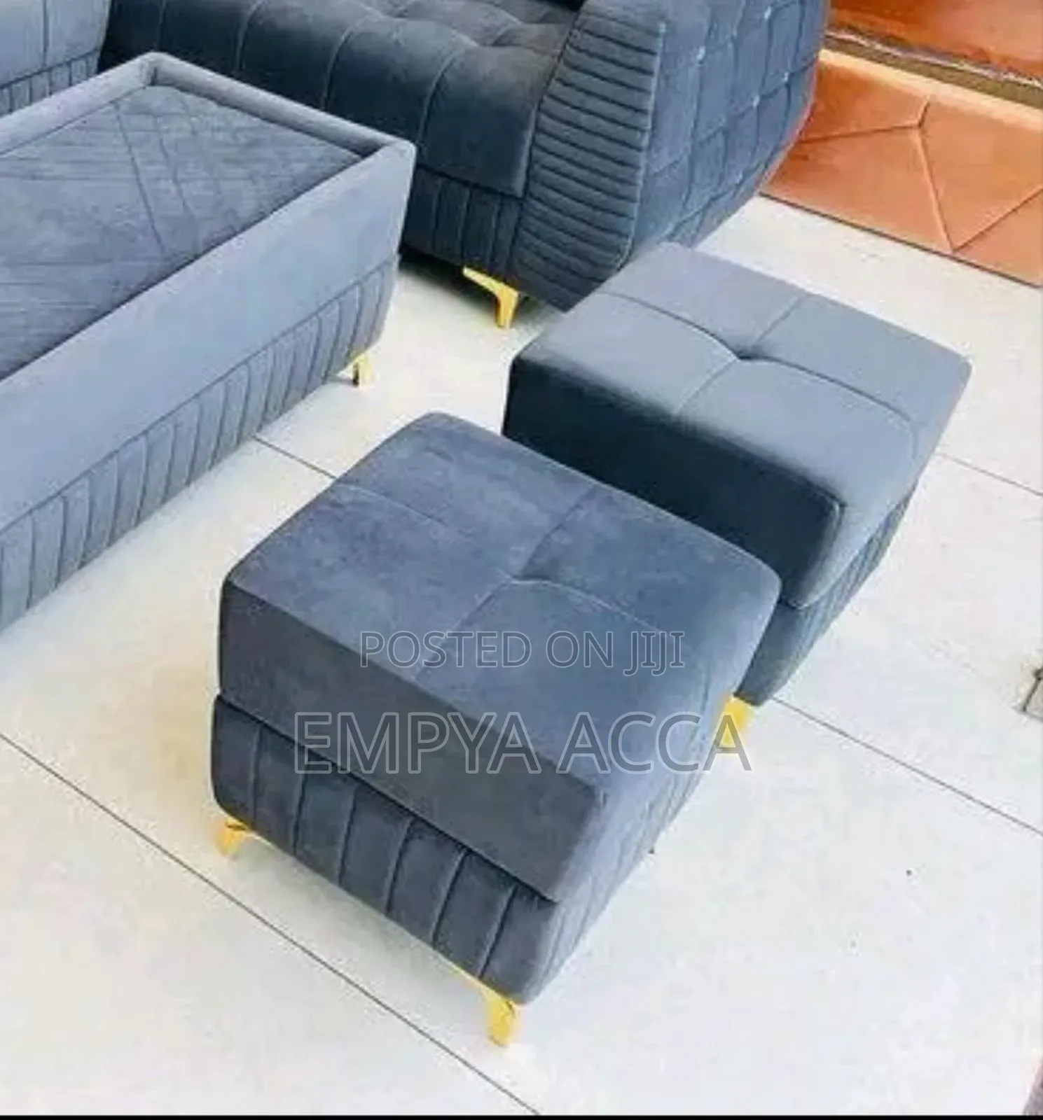 Seat Puffs