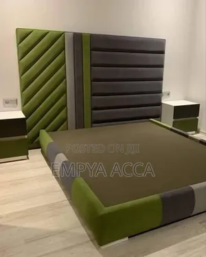 Master Bed Green