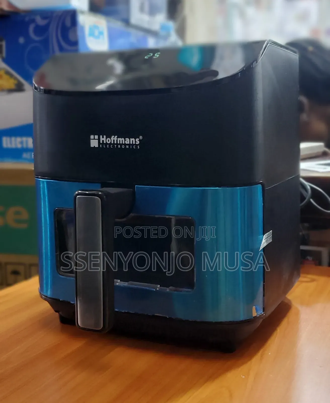 Hoffmans Air Fryer HM-785 - 2000W, 8L, LCD Touch Control-