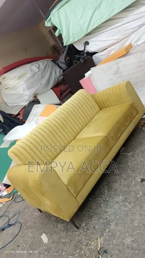R Line Sofa