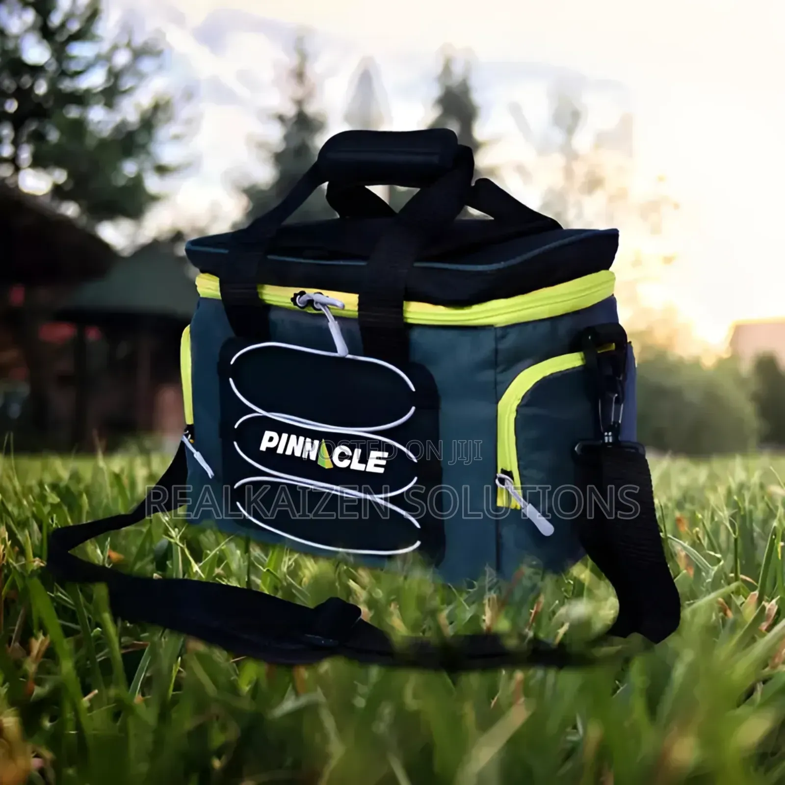 PINNACLE 24can Light Leak Resistant Insulated Cooler Bag