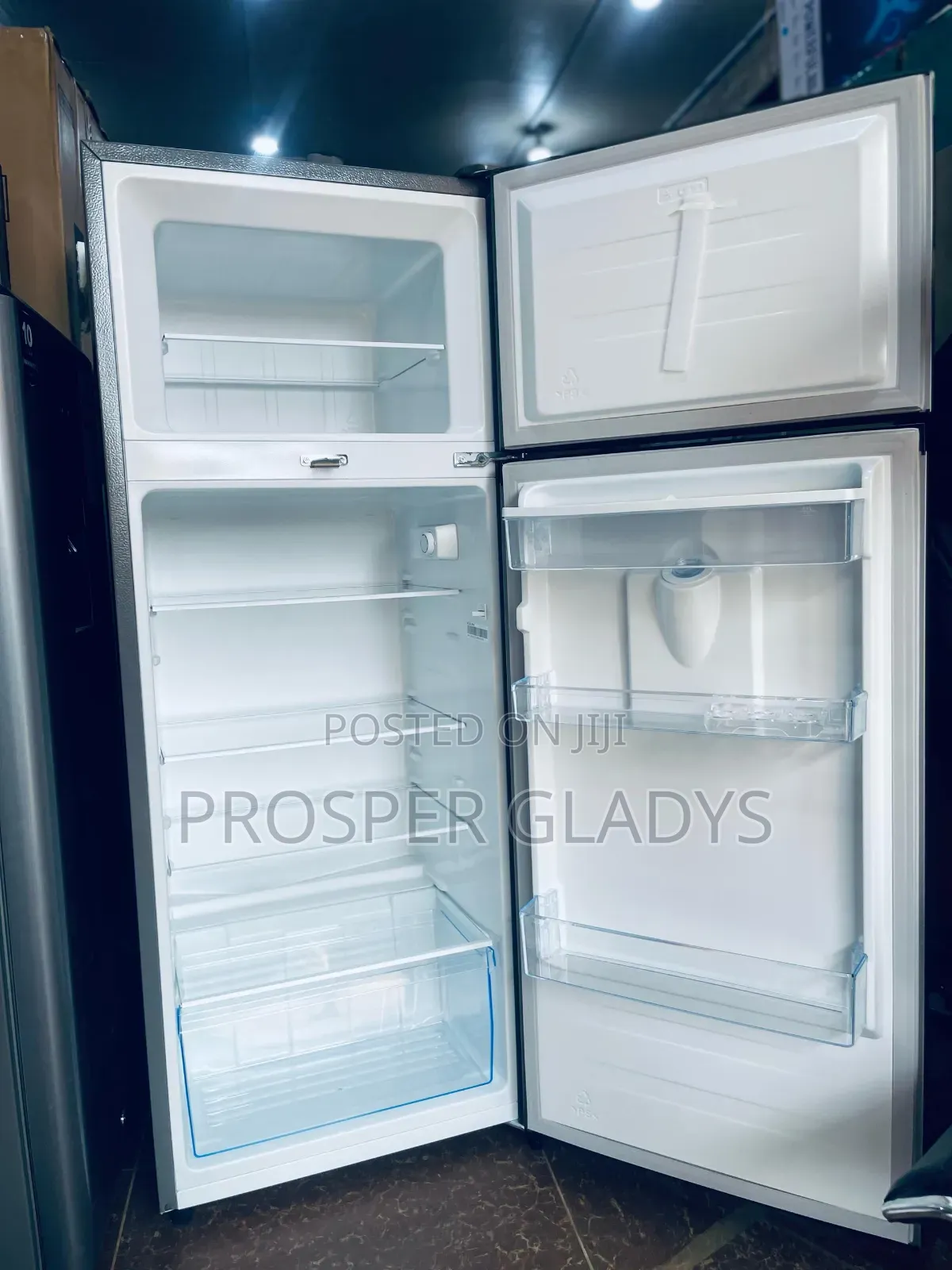 270 Litres Hisense Double Door With a Despenser