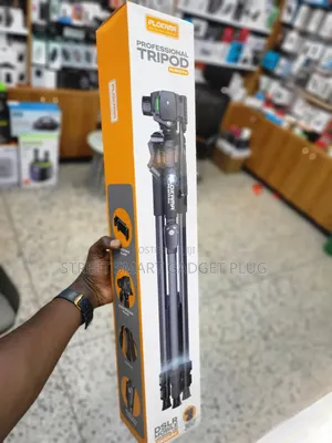PLOKAMA Professional Light Tripod
