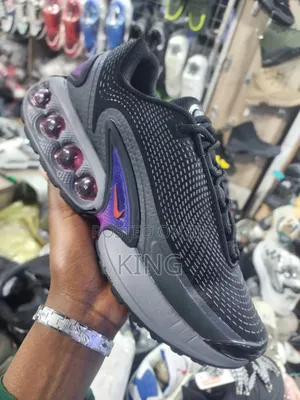 Valid Nike Men's Air Max DN Sneakers