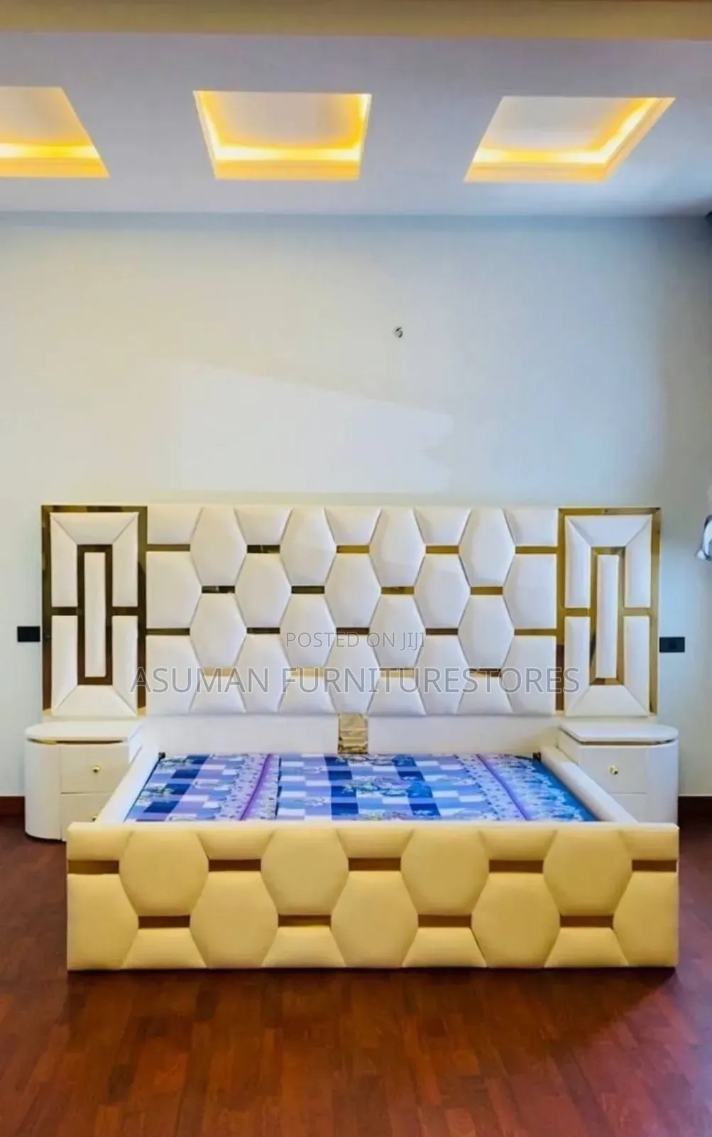 5x6ft Dressed Bed With Golden Lines Call