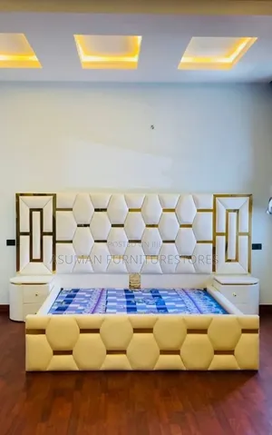5x6ft Dressed Bed With Golden Lines Call