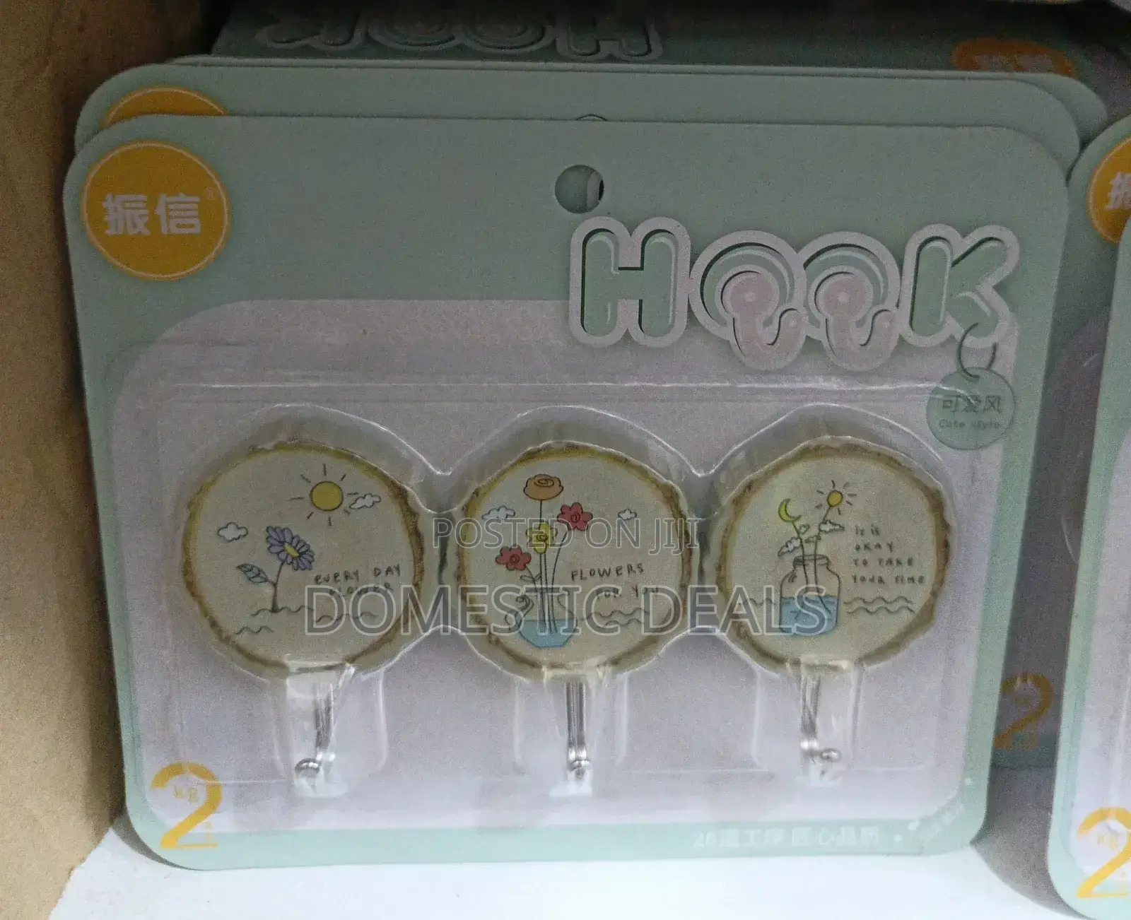 3pcs Self Sticking Hooks