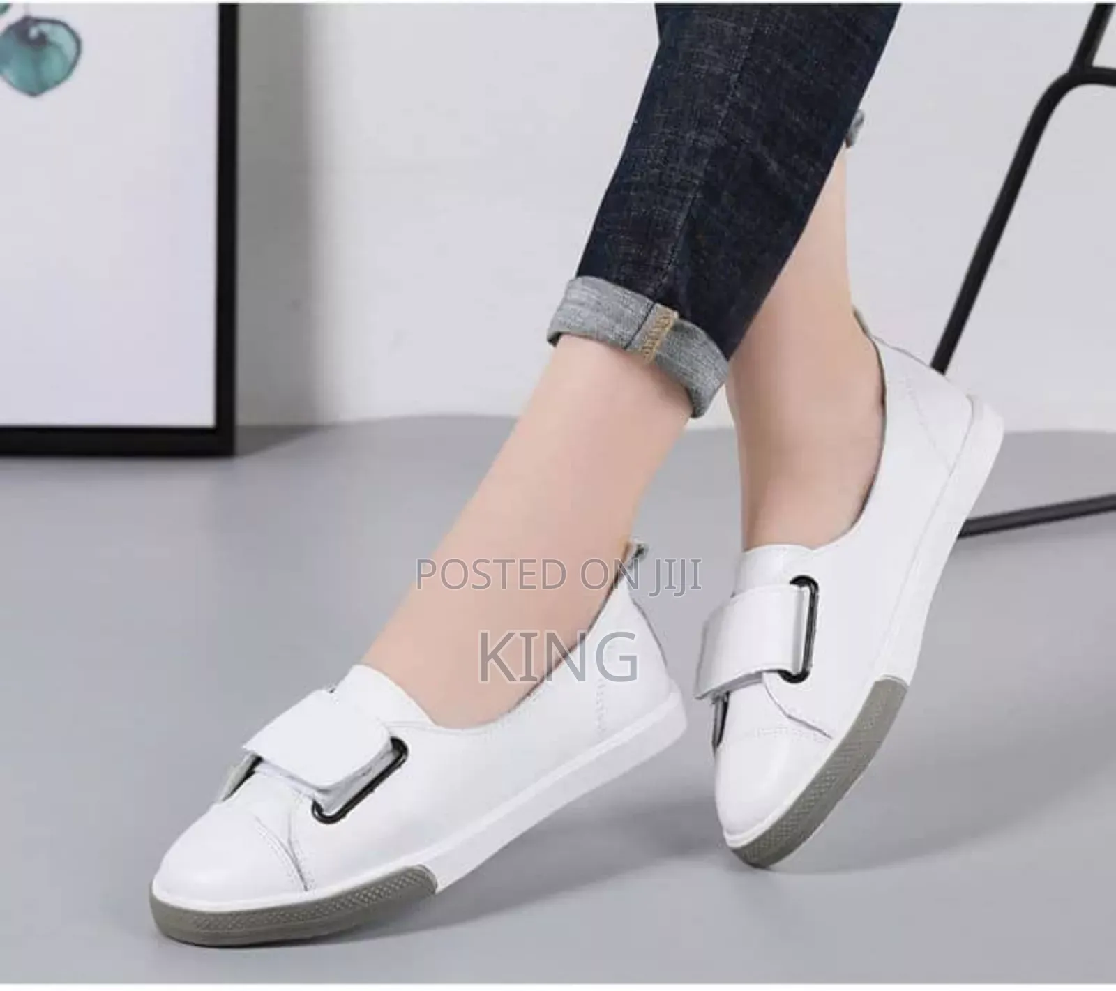 White Confort Sneakers