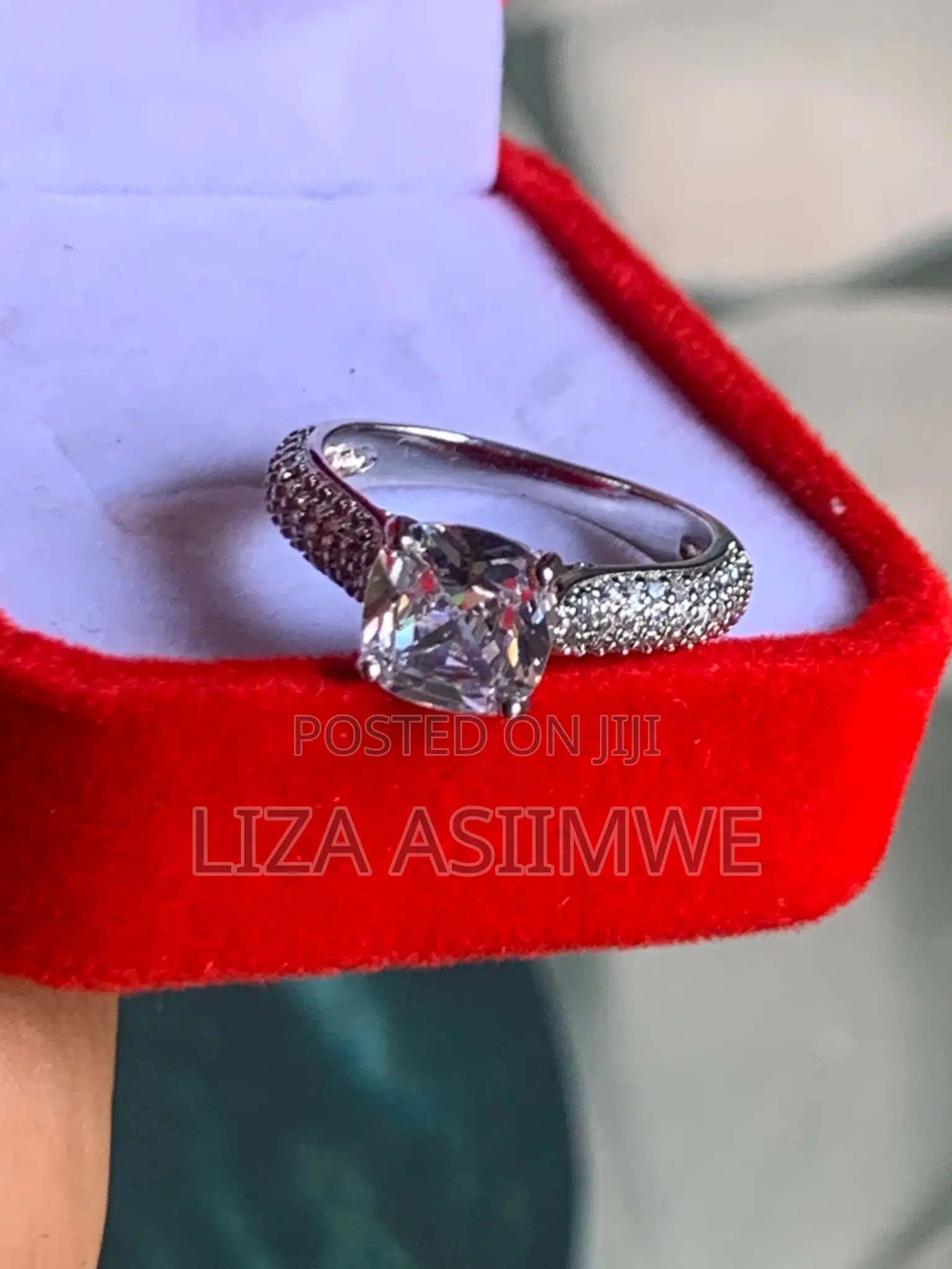 Female Single Stone Silver Ring (Size 8)(18)