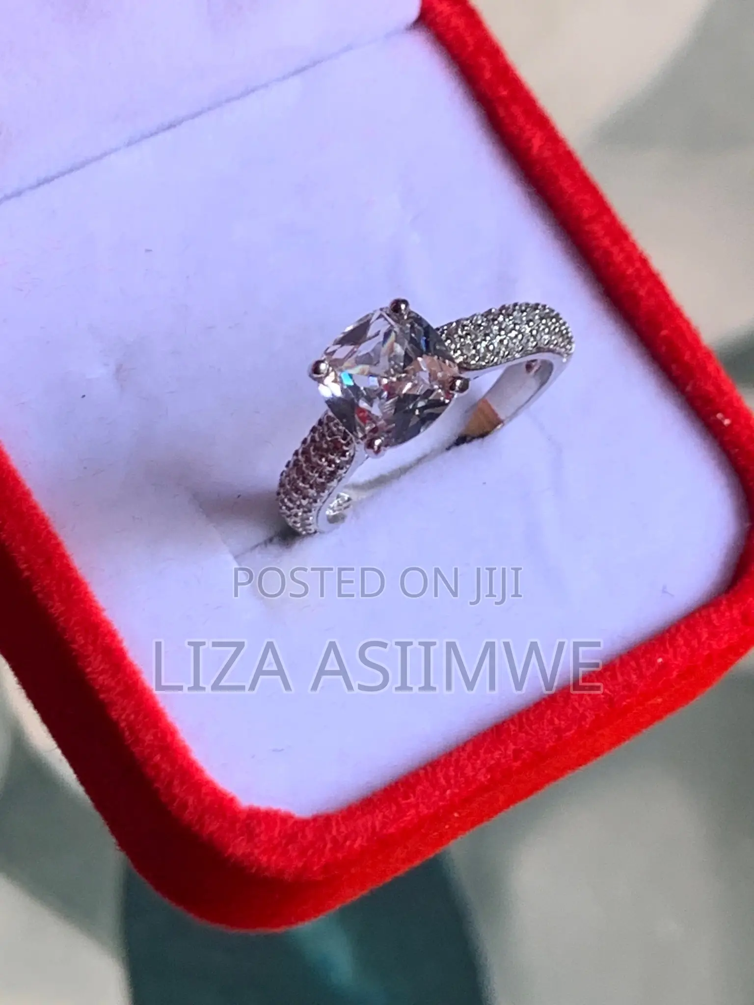 Female Single Stone Silver Ring (Size 8)(18)