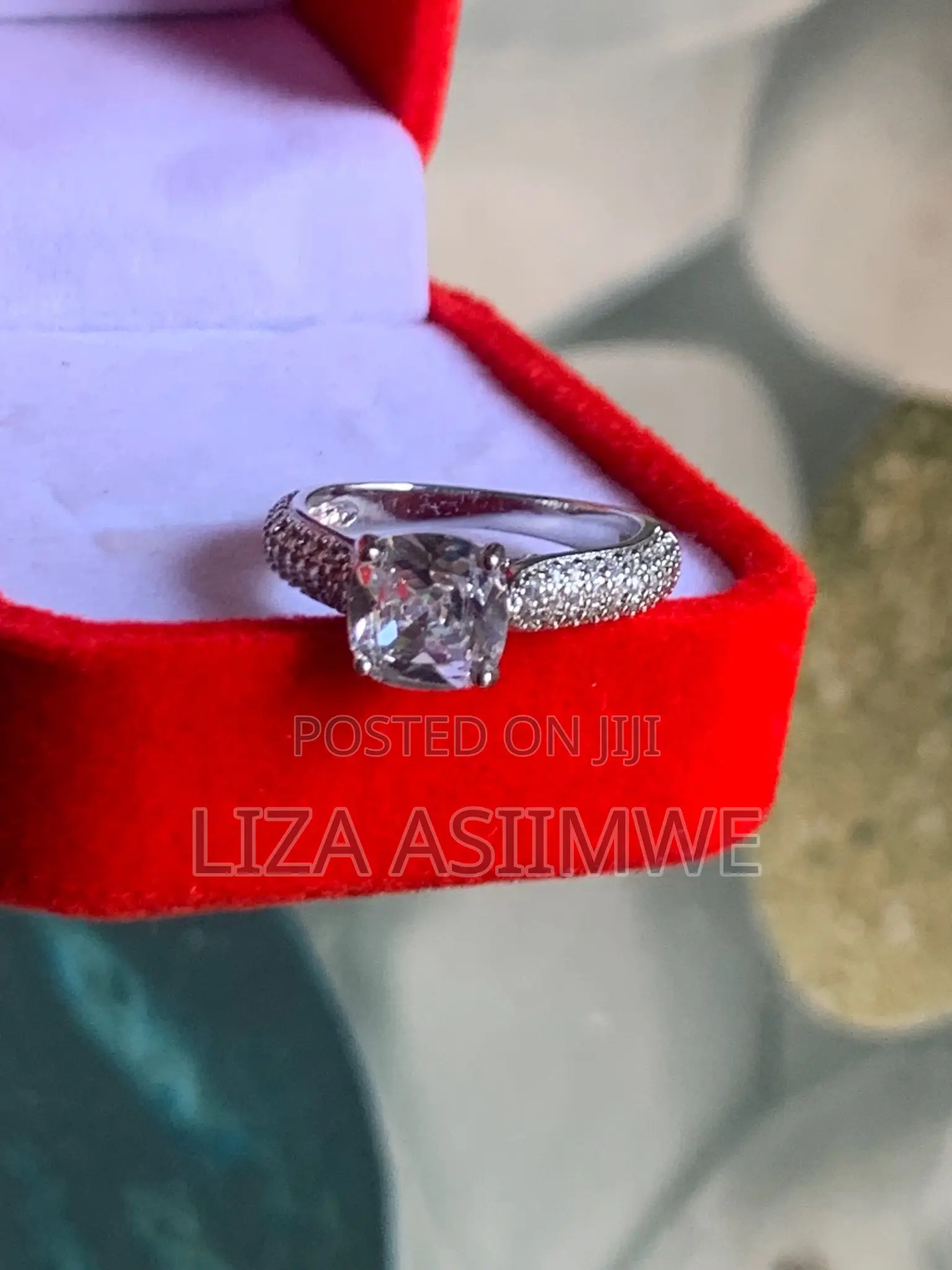Female Single Stone Silver Ring (Size 8)(18)