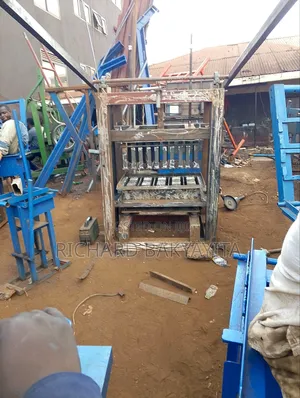 Electric Brickmaking Machine for Five Blocks