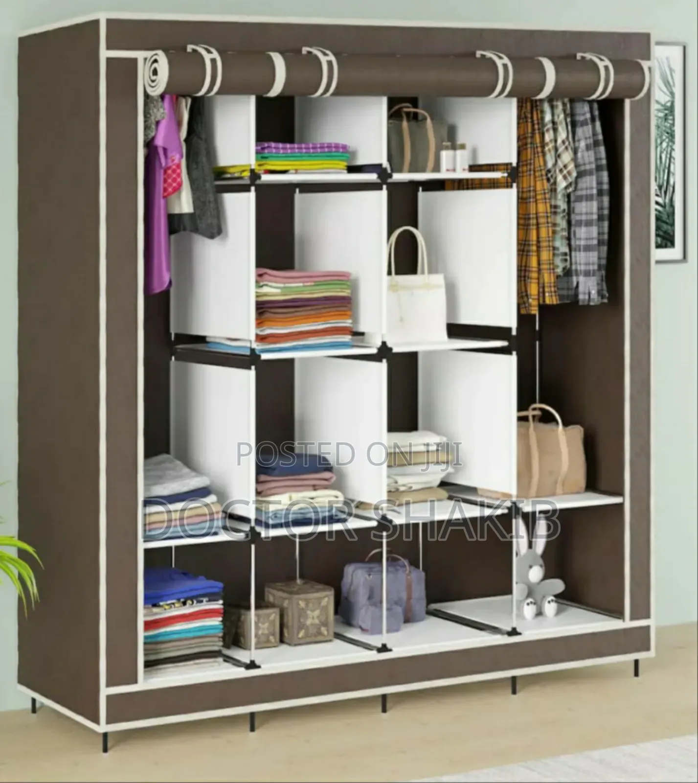 Simple Fashionable Wardrobe