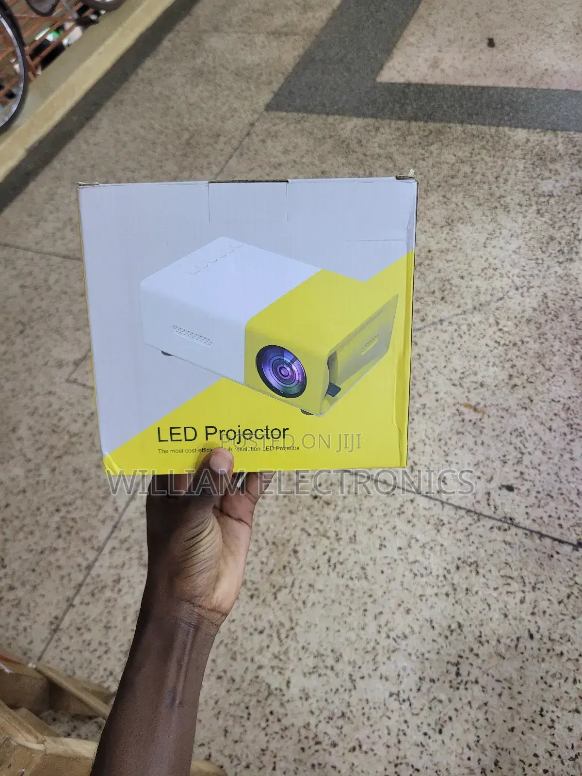 Portable Minihome Led Projector Withremoteand HDMI Interface