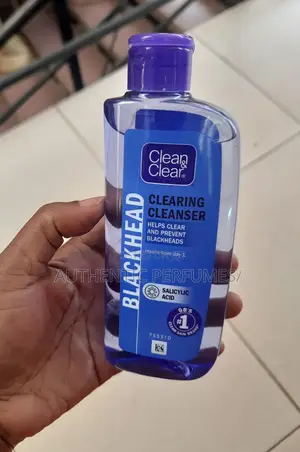 Clean Clear Blackhead Clearing Cleanser 200ml
