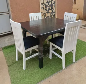 Available Dining Set Muko