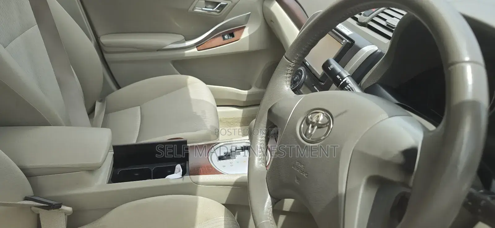Toyota Premio 2011 White