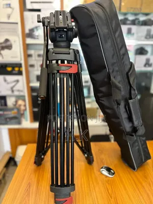 Professional Video Camera Tripod+Fluid Head and Carry Case