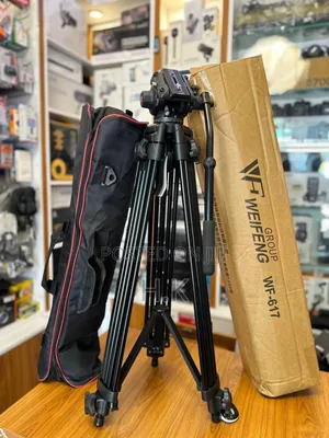 Professional Heavy-Duty Tripod