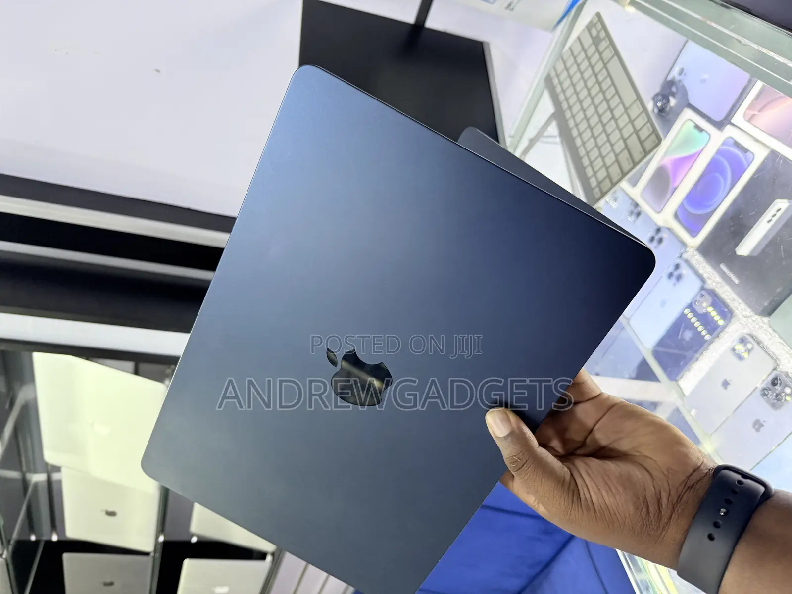 Laptop Apple MacBook Air 2022 M2 8GB Apple M2 SSD 256GB
