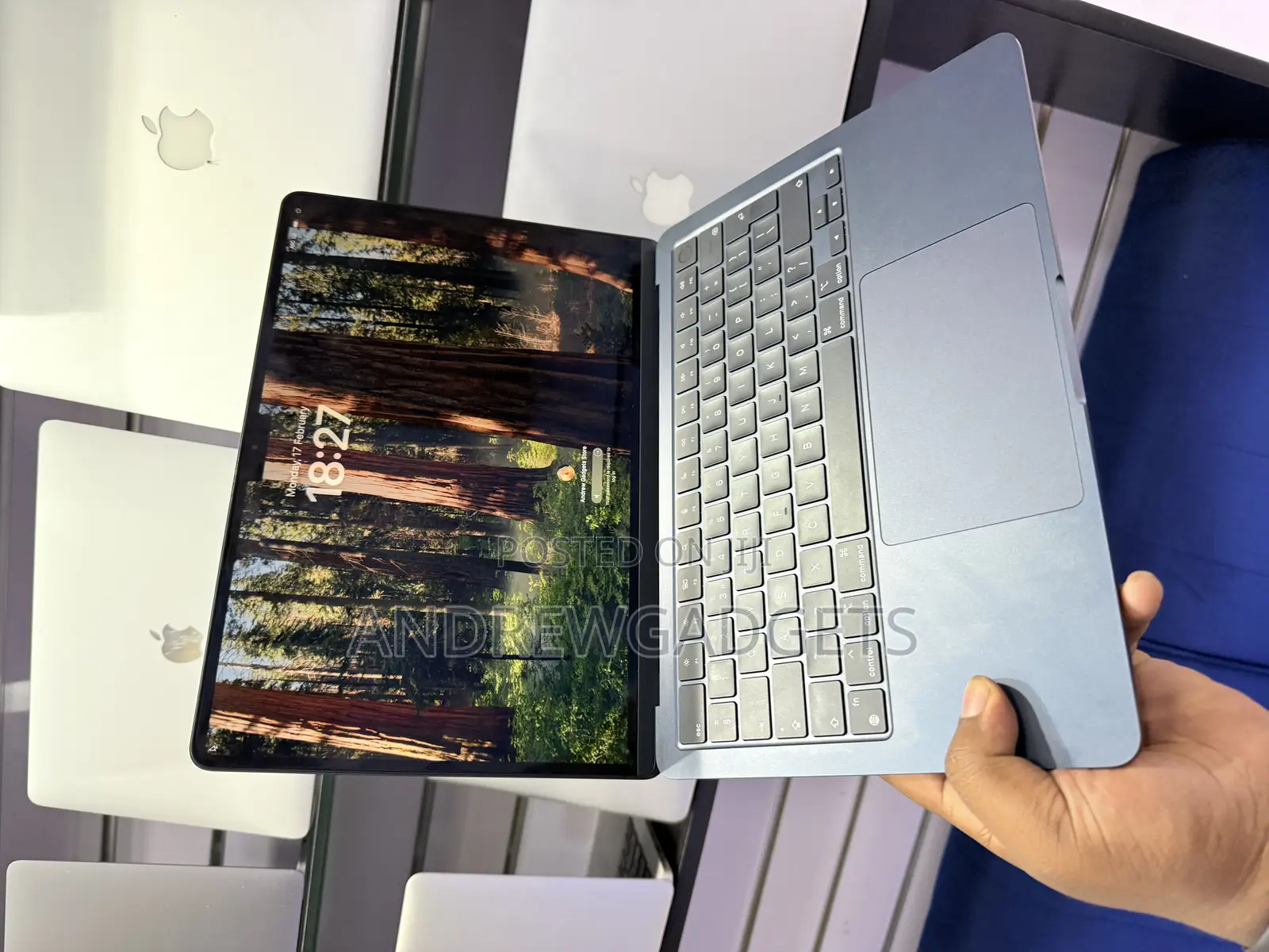 Laptop Apple MacBook Air 2022 M2 8GB Apple M2 SSD 256GB