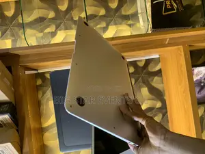 Laptop Apple MacBook Air 2017 8GB Intel Core i5 SSD 256GB