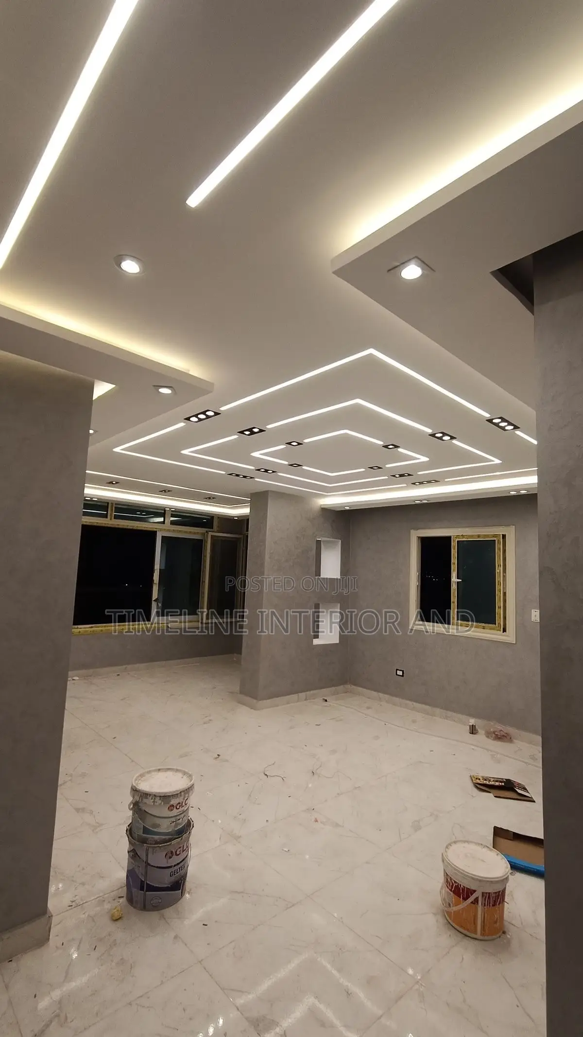 Square -Lit Gypsum Board Ceiling