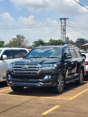 Toyota Land Cruiser 4.6 V8 ZX 2017 Black