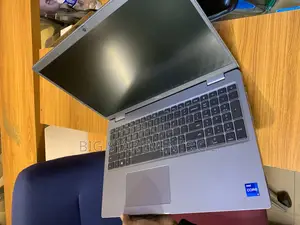Laptop Dell Precision 3570 16GB Intel Core I7 SSD 256GB