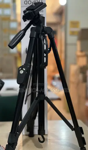 Camera/ Selfie / Light Weight Tripod Stand