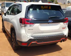 Subaru Forester Premium AWD 2019 White