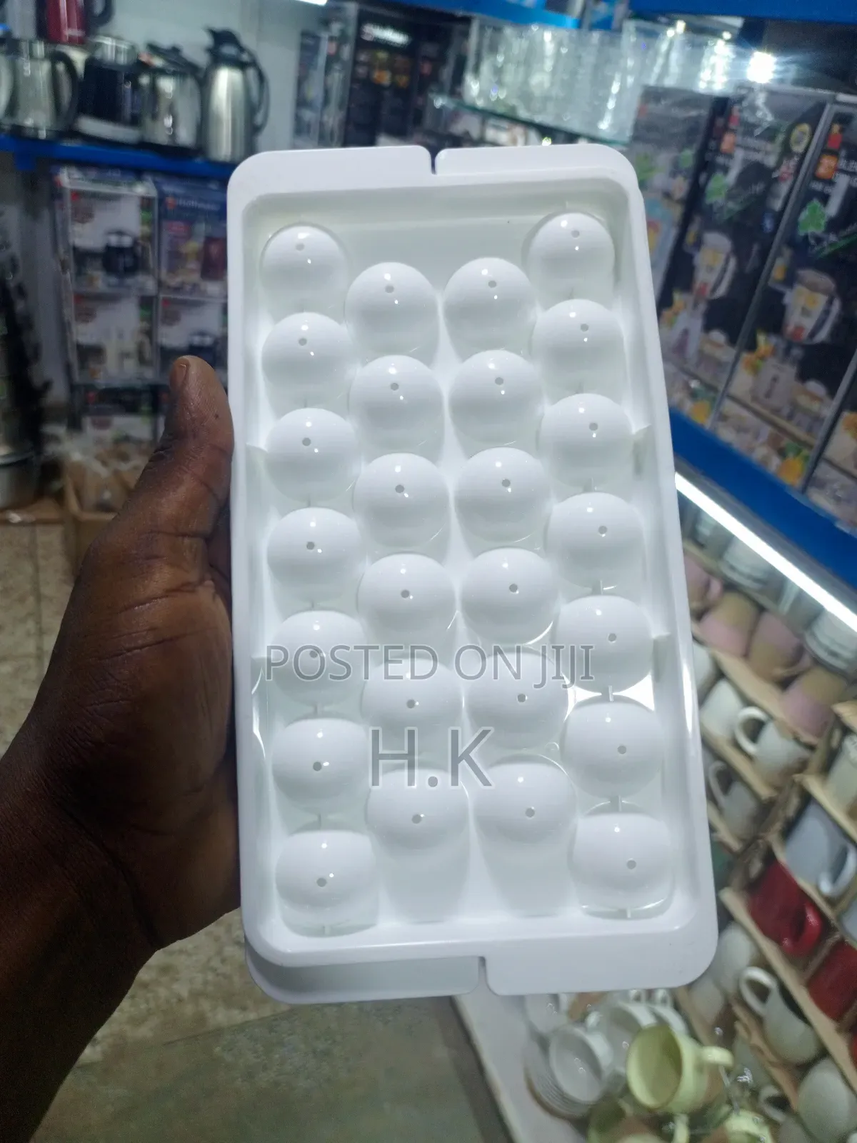 Plastic Ice Cube Tray 26