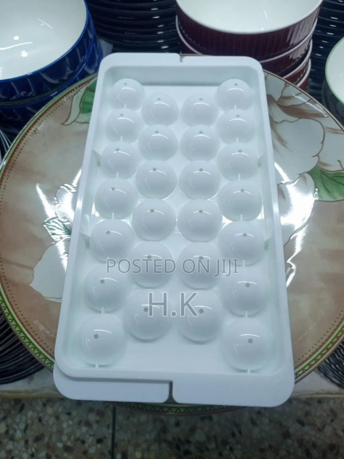 Plastic Ice Cube Tray 26