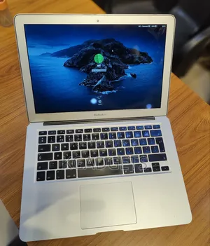 Laptop Apple MacBook Air 4GB Intel Core I5 SSD 128GB