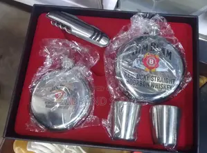 4 in 1 Whisky Bottle Set